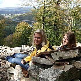 Einde der eindrucksvollsten keltischen Befestigungsanlagen in Europa entdecken, auf der Nationalpark-Traumschleife "Dollbergschleife"